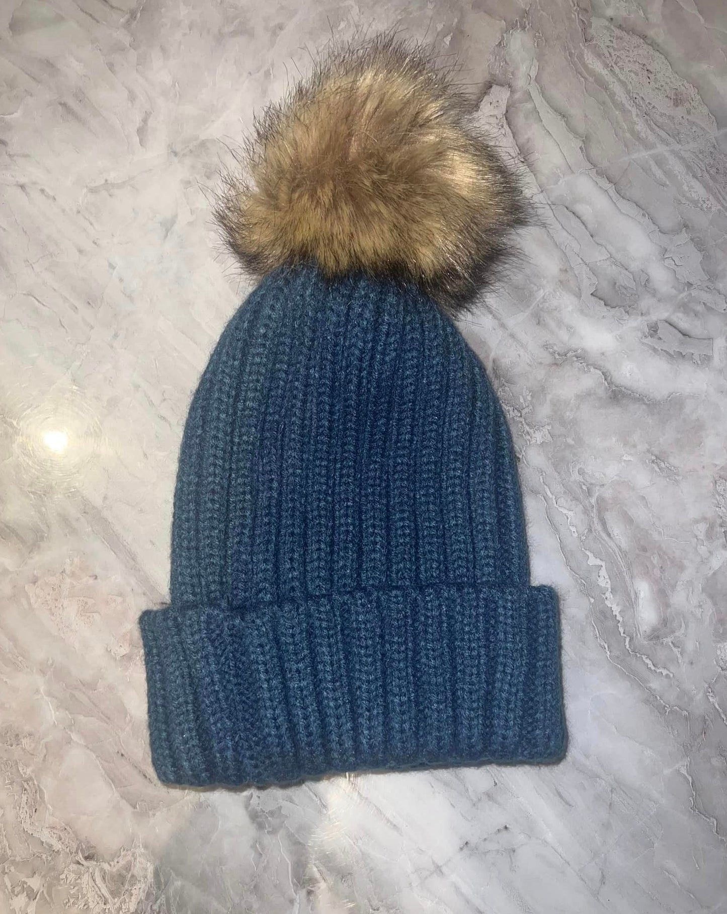 Faux fur ribbed bobble hat